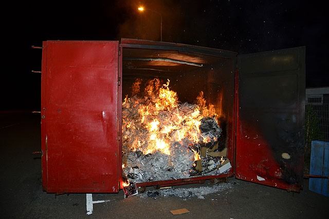 2014/149/GB 20140628b 001 Containerbrand Lindberghstraat.jpg